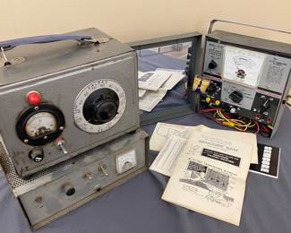 Vintage Sencore Hamm radio & booklets