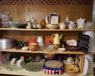 cookie jar, cake carrier, Pampered Chef stoneware, bakeware, Frankoma, tea pots, Fostoria trays