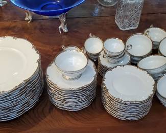 Vintage Hutschenreuther Porcelain China "The Revere" - Germany