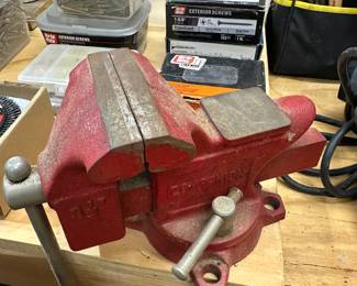 Bench Vice