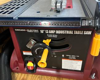 Table Saw Chicago electric power 10" 13 Amp
