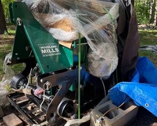 Woodland Hills Wood Chipper- New