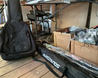 Jamstands, tri-pods, Guitar Case, PlayStation Drum Set