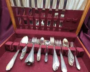 MemoryHiawatha pattern by Wm Rogers Silver Plate