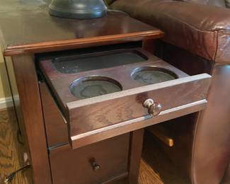 Side table w/ pull out for drinks 