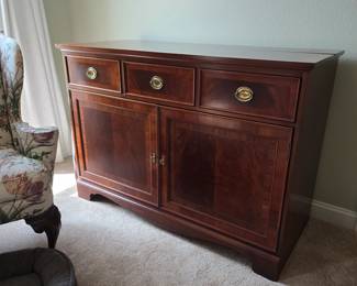 Power-lift tv stand/dresser. $800