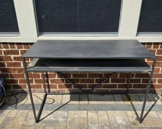 Table. (44x20x30.5) $75
