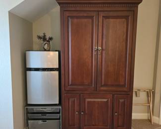 Entertainment center (42x21x81h) $175 Insignia dorm fridge (19x21x33h) $125 Metal craft drawers $30