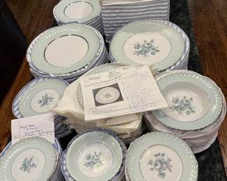 Royal Tettau "Dawn Rose" approximately 135 pieces in storage cases $395