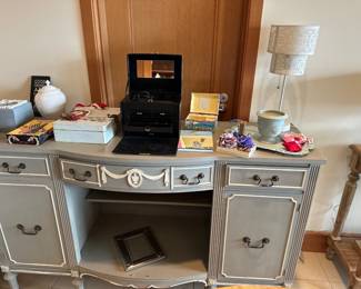Dresser, jewelry boxes, lamps