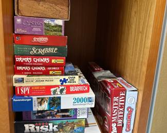 Board games & puzzles