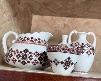 Ukrainian Ceramic Serving Pieces