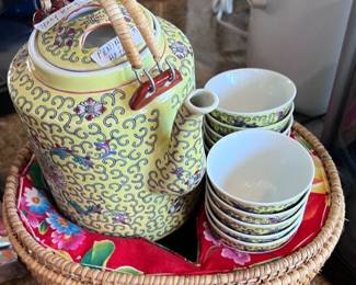 Antique Chinese Rose Medallion Porcelain Teapot w/ 8 cups and a hand-woven carry basket