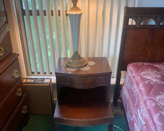 Duncan Phyfe Nightstand (2)
