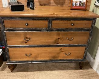 Dresser bedroom