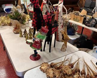 Holiday Decorations 