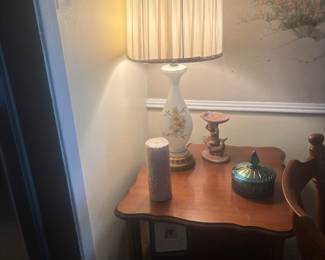 Vintage lamp, end table, carnival glass, etc