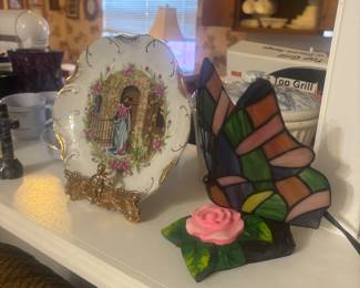 Stained glass butterfly light