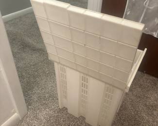 Vintage clothes hamper
