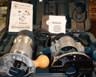 Bosch router & router guide in case w/instructions