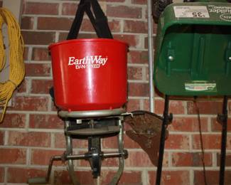 Red Earth Way Ev-N-Spred seeder