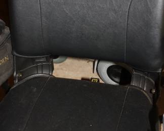 Golden Buzz-Around XL electric scooter w/battery charger/swivel seat/head light/ perfect condition w/ manual and booklet