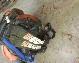 ECHO back carry gas leaf blower