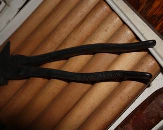 Vintage fencing plyers