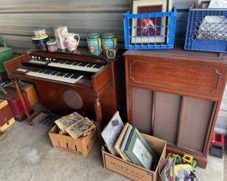organ and speaker canbinet needs work