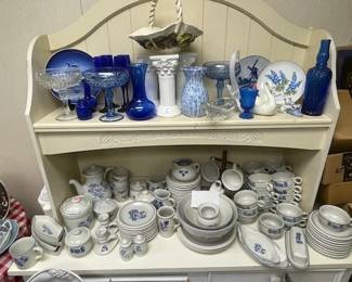 Set of blue Pflatzgraff and other blue wares
