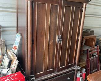 Tall wardrobe with drawers