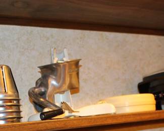 Fry Pan, Iron, Grinder