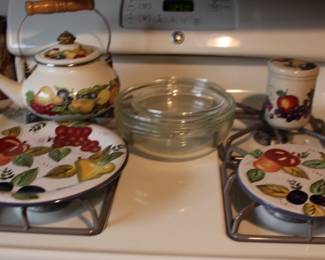 Pears, Applies Dishes, Tea Pot, Pryex