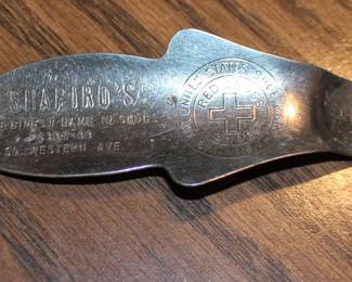 Sharpiros Finest Name in Shoes, Shoe Horn