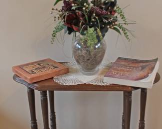 Vintage Wood Table, Game, Floral