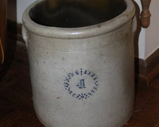 No. 4 Crock