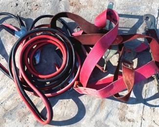 104 - Heavy Duty Jumper Cables & Ratchet Straps You are buying a used as-is electric/electronic item. We do not guarantee all components are present, and if it is not expressly stated, it is untested.
