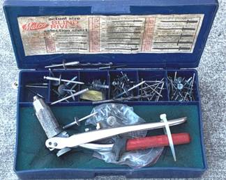 196 - Lot of Welder's Tools - 2 Foot Pedals & More You are buying a used as-is electric/electronic item. We do not guarantee all components are present, and if it is not expressly stated, it is untested.
