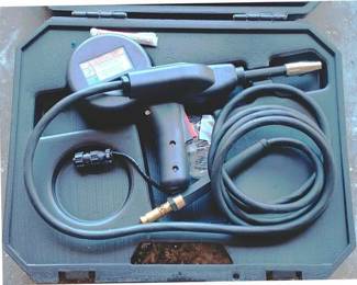 33 - Magnum Pro 100 SG Welding Wand in Case - 20" x 16 Lincoln Electric You are buying a used as-is item. We do not guarantee all components are present, and if it is not expressly stated, it is untested.
