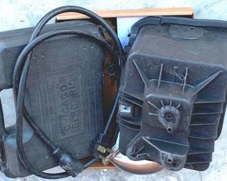 170 - Lot of Assorted Items You are buying a used as-is electric/electronic item. We do not guarantee all components are present, and if it is not expressly stated, it is untested.
