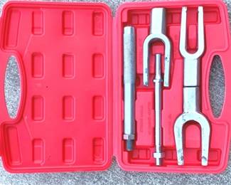 197 - Malco Blind Rivet Tool in Case
