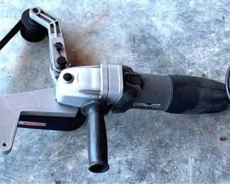 161 - Hardin HPG - 331 Pipe Polisher - 20" x 16" You are buying a used as-is electric/electronic item. We do not guarantee all components are present, and if it is not expressly stated, it is untested.

