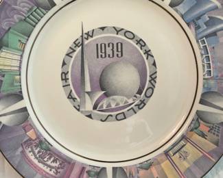 Awesome Art Deco 1939 Worlds Fair Souvenir Dinner Plate or Wall Hanging. Reverse has a different 1939 event described? Pic soon