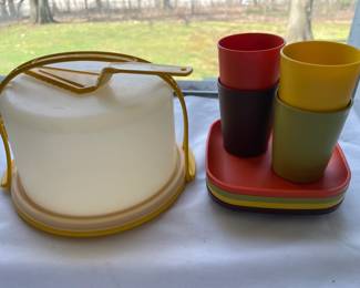 Neato Keen! Tupperware Child's, Birthday Party? or 8-piece Play Set and Cake Holder w/Serving Utensil --Unused!