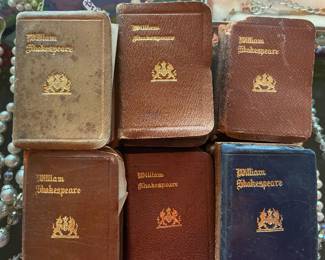 23 Mini-Books, Complete Set? Leather Cover, William Shakespeare -- Knickerbocker Leather & Novelty Company