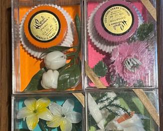 Attractive Assortment 1960/70's? Honolulu, Hawaii, Mini Make-Up Compacts, Unused in Original Cases