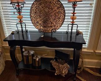 Table and decor.  Lamps are glass from top to bottom, Karazan 10X14 rug