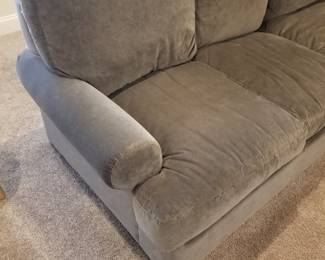 Sectional sofa by Bassett - fabric detail
