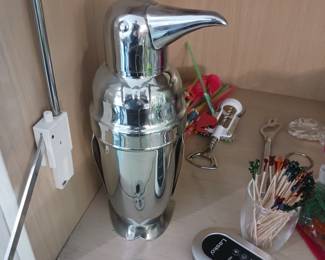 Penguin cocktail shaker Chrome