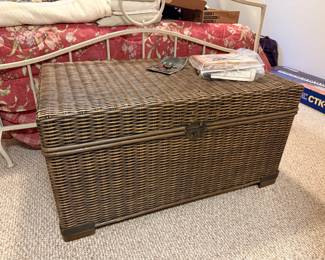 HEAVY WICKER TRUNK